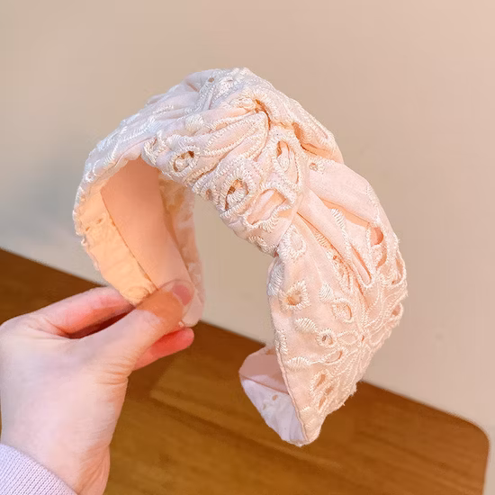 Cerchio per capelli con ricamo intrecciato vintage primaverile alla moda da donna di lusso 2023
